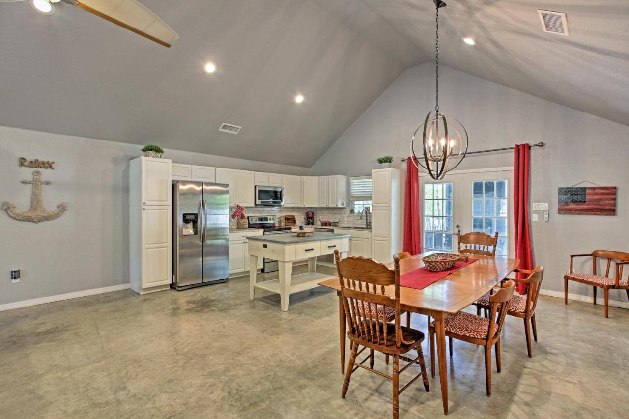 Kingston Modern Retreat With Gas Grill - Walk To Lake Texoma! מראה חיצוני תמונה