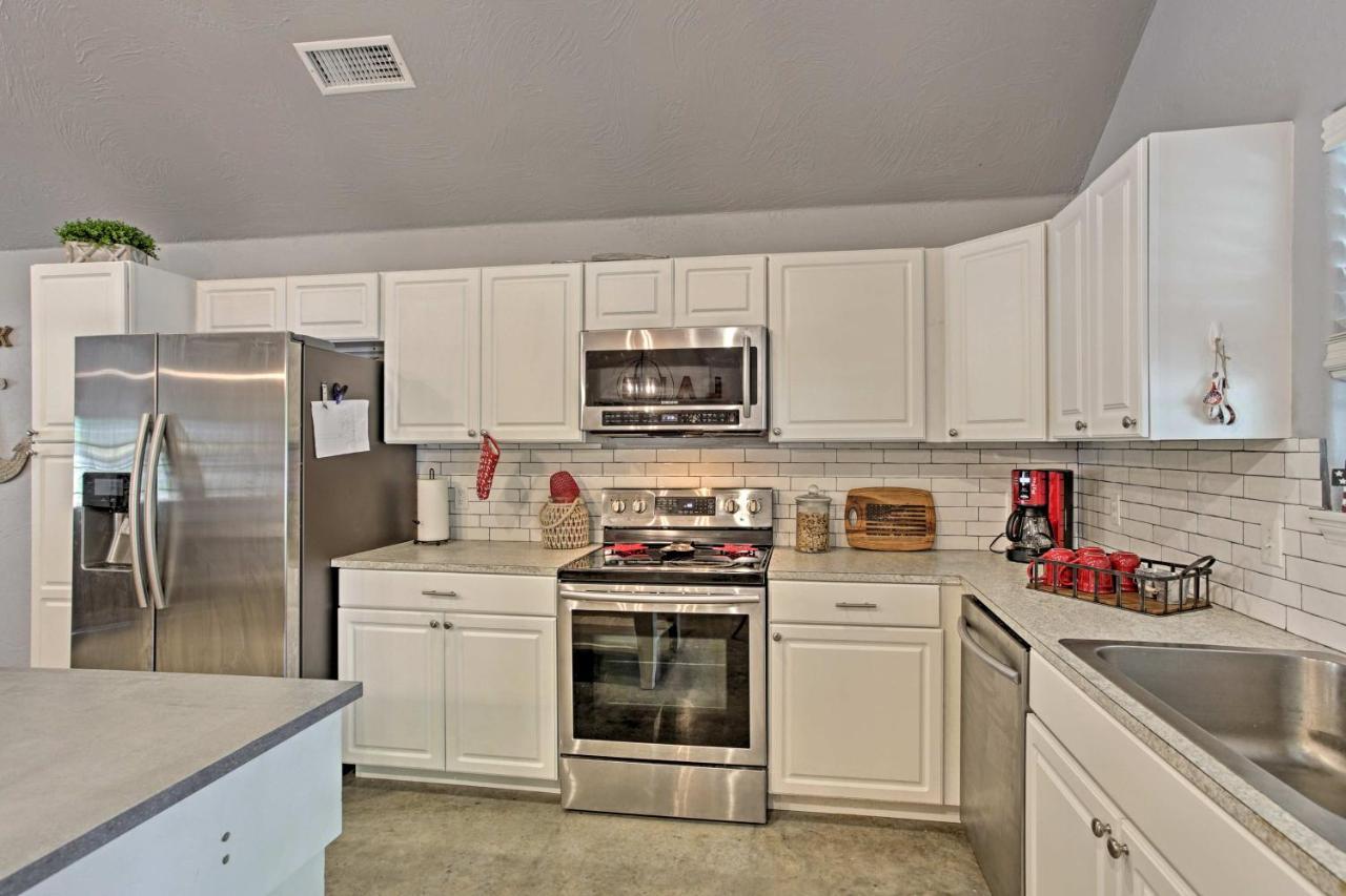 Kingston Modern Retreat With Gas Grill - Walk To Lake Texoma! מראה חיצוני תמונה