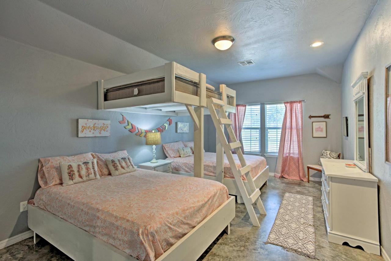 Kingston Modern Retreat With Gas Grill - Walk To Lake Texoma! מראה חיצוני תמונה